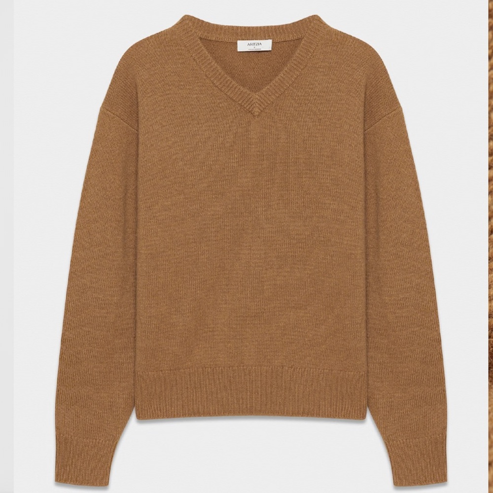NWT Aritzia relaxed cashmere V-neck sweater, Small, saville caramel tan camel